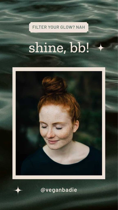 Template Elegant Teal Social Media Post Template