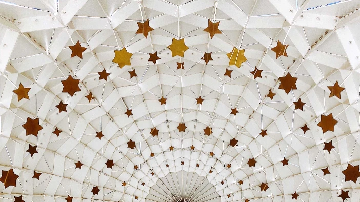 Template Elegant White Geometric Poster Design with Gold Accents